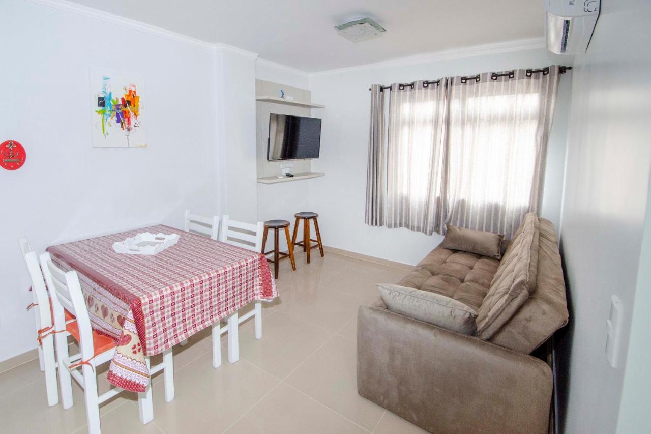 Camila Apartment Bombinhas Exterior photo